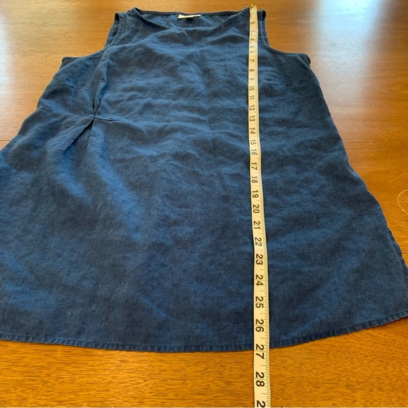 J. Jill blue linen sleeveless top with double split hem and gathered side - Picture 8 of 12